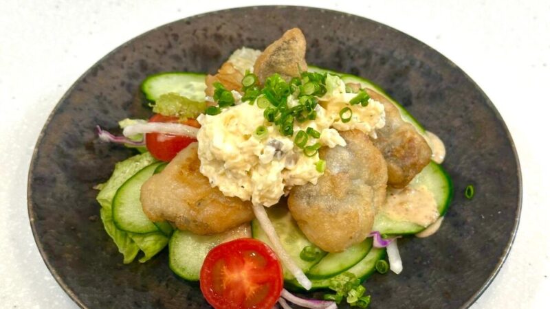 10分で完成！コープデリミールキット「カリふわ白身魚フリッターのいぶりがっこタルタルソースかけ」【実食レビュー】 